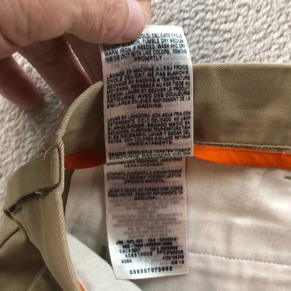 Dockers Mens D3 Pants Size 44x30 Classic Fit Khaki Chino Flat Front Casual Tan - Picture 10 of 16